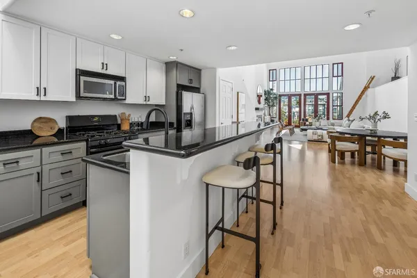 $890,000 | 2132 Folsom Street, Unit 3, San Francisco, CA 94110