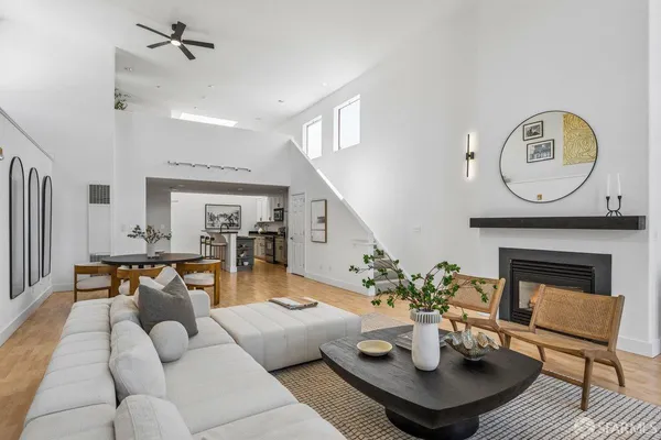 $890,000 | 2132 Folsom Street, Unit 3, San Francisco, CA 94110
