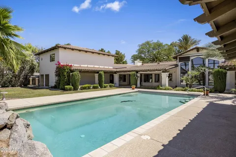 $4,500,000 | 8700 North 58th Place, Paradise Valley, AZ 85253