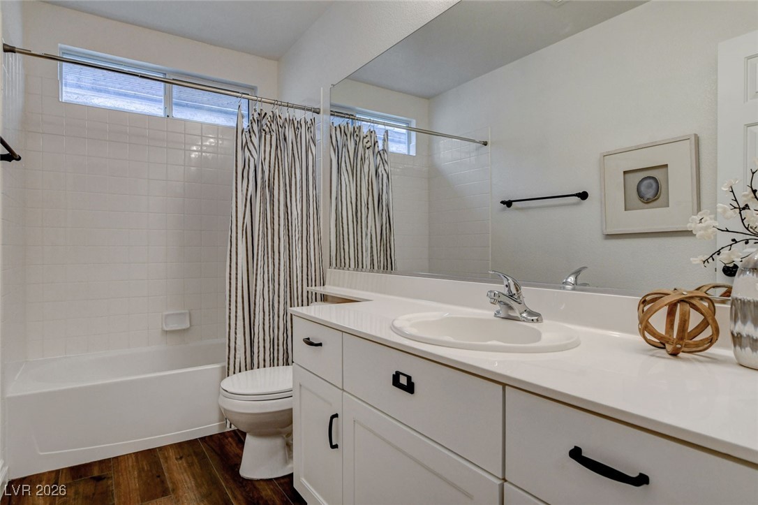 11053 Zarod Road Las Vegas, NV 89135 - Photo 40 of 45 Hall Full Bathroom