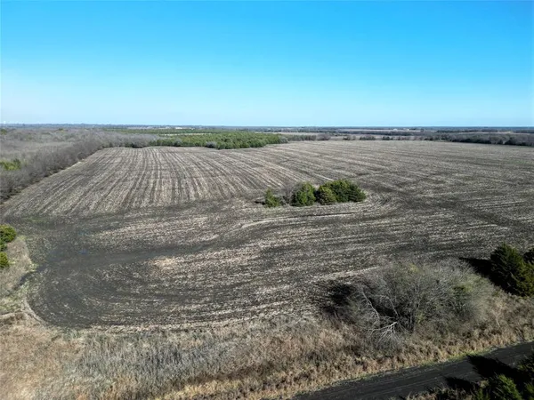 $599,500 | 4914 Commerce Tx 75428, Ladonia, TX 75449