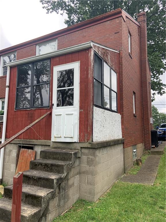 721-723 Shadycrest Road Pittsburgh, PA 15216 - Photo 9 of 24 Gallery Image 9