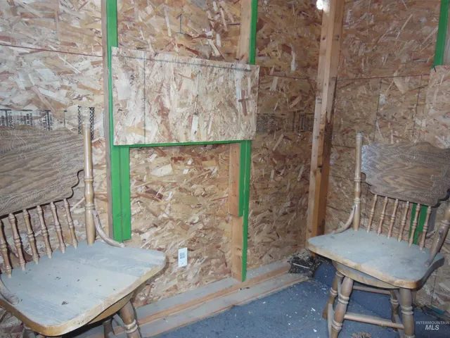 $319,000 | 3695 West Mountain Road, Anatone, WA 99401