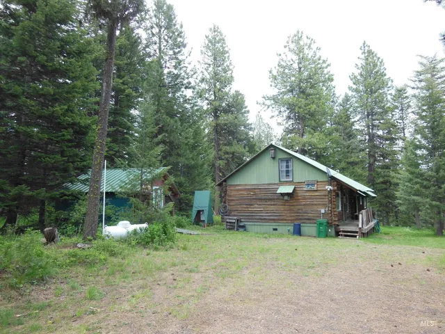 $319,000 | 3695 West Mountain Road, Anatone, WA 99401