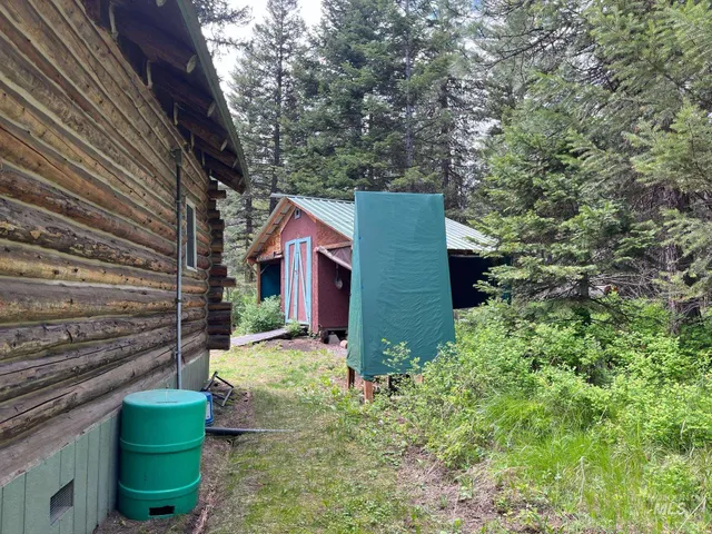 $319,000 | 3695 West Mountain Road, Anatone, WA 99401