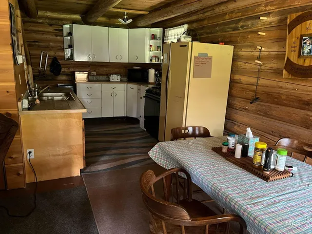 $319,000 | 3695 West Mountain Road, Anatone, WA 99401