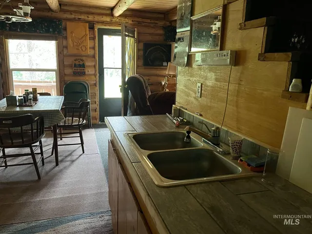 $319,000 | 3695 West Mountain Road, Anatone, WA 99401