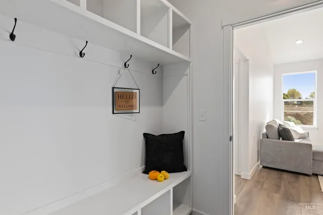 $369,900 | 819 Waveland Avenue, Filer, ID 83328