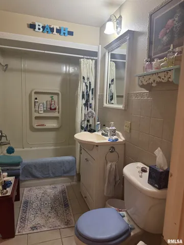 $110,000 | 1803 West Cherry Street, Marion, IL 62959