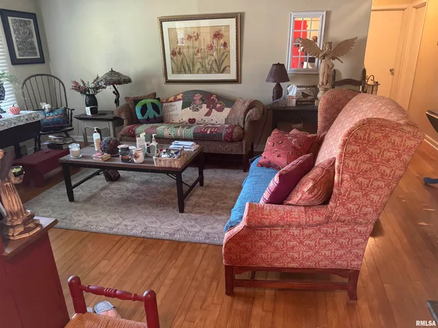 $110,000 | 1803 West Cherry Street, Marion, IL 62959