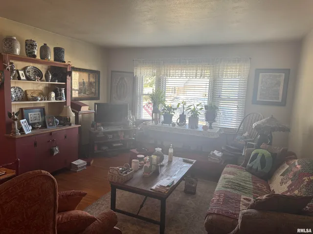 $110,000 | 1803 West Cherry Street, Marion, IL 62959