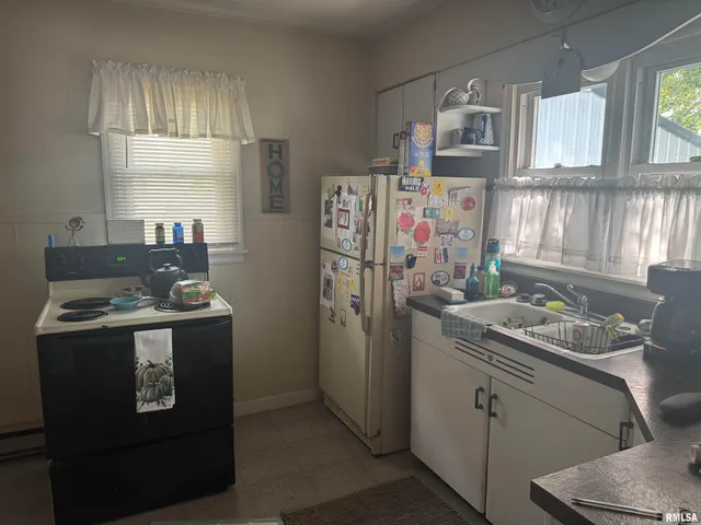 $110,000 | 1803 West Cherry Street, Marion, IL 62959