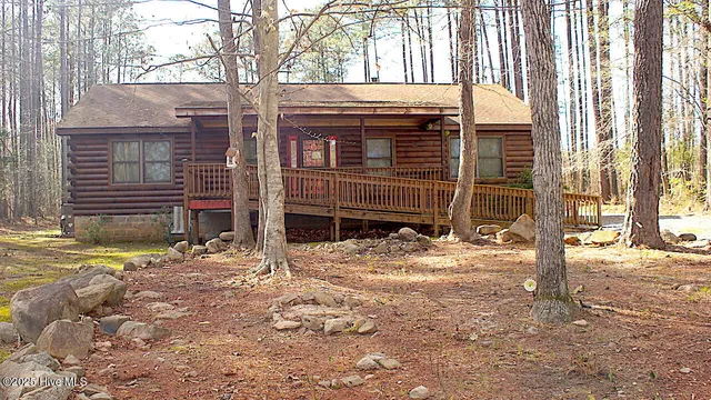 $350,000 | 202 Waterside Drive, Henrico, NC 27842