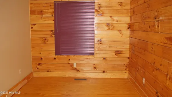 $310,000 | 202 Waterside Drive, Henrico, NC 27842