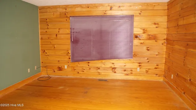 $350,000 | 202 Waterside Drive, Henrico, NC 27842