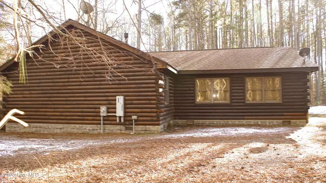 $350,000 | 202 Waterside Drive, Henrico, NC 27842