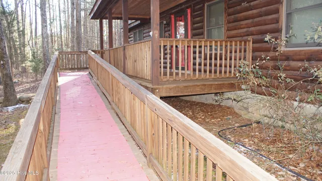 $350,000 | 202 Waterside Drive, Henrico, NC 27842