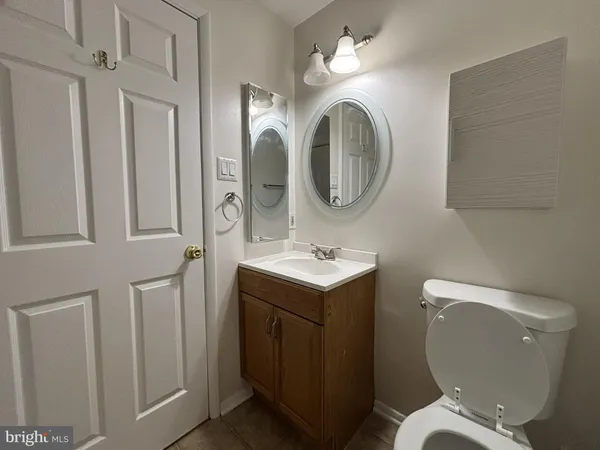 $1,900 | 12309 Silvergate Way, Unit 908C, Germantown, MD 20874