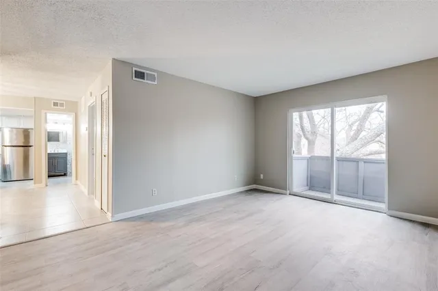 $1,500 | 5833 Harvest Hill Road, Unit 2071, Dallas, TX 75230