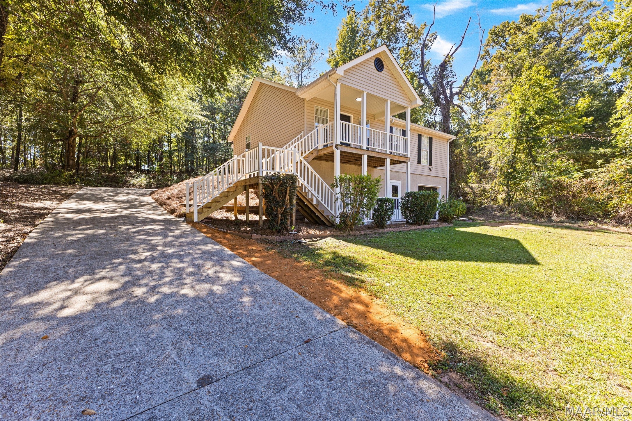 108 Mountain Laurel Road Deatsville, AL 36022 - Photo 3 of 22 Gallery Image 3