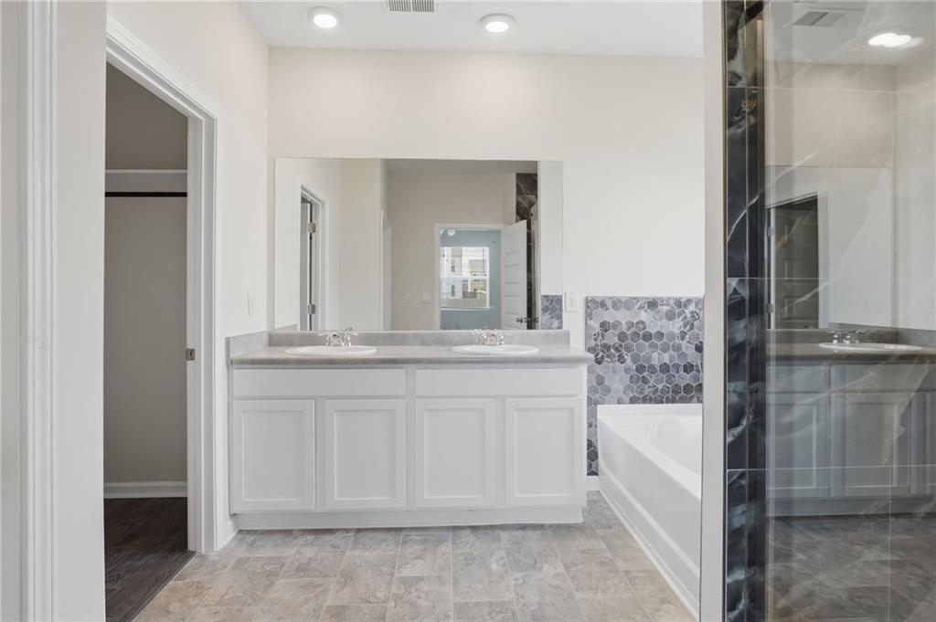 2407 Pelham Pass Dacula, GA 30019 - Photo 20 of 47