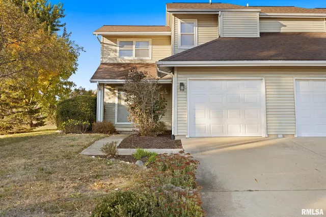 $320,000 | 1101 Eisenhower Drive, Pekin, IL 61554