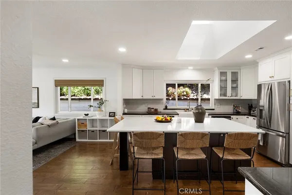 $2,395,000 | 125 East Avenida Junipero, San Clemente, CA 92672