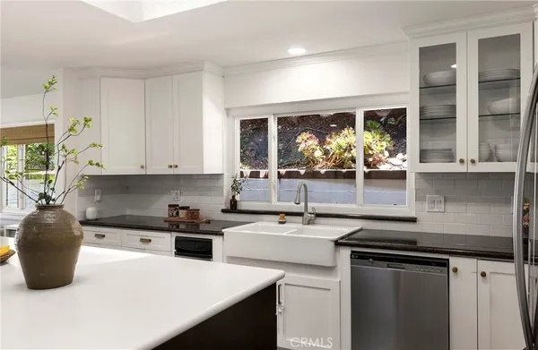 $2,395,000 | 125 East Avenida Junipero, San Clemente, CA 92672