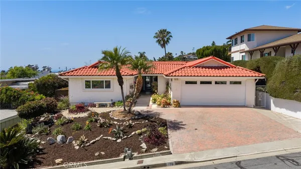$2,395,000 | 125 East Avenida Junipero, San Clemente, CA 92672