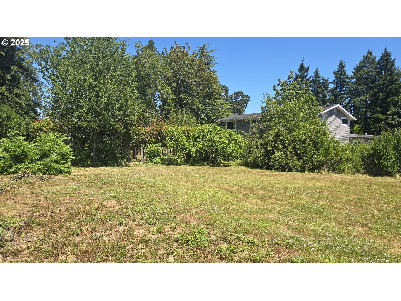 19520 Southwest Kinnaman Road Beaverton, OR 97078 - Photo 40 of 47 a black and white photo of a field