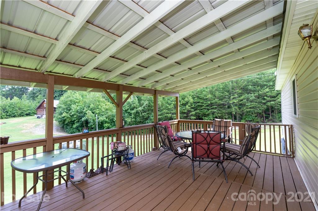 2000 Greenleaf Road Clover, SC 29710 - Photo 14 of 26 Gallery Image 14
