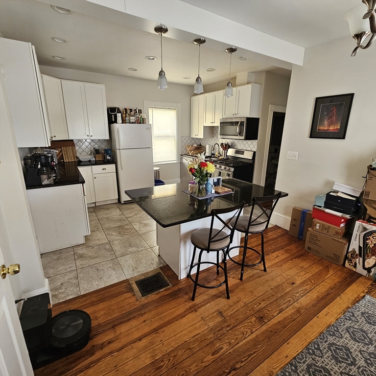 544 Trapelo Road, Unit 2 Belmont, MA 02478 - Photo 2 of 14