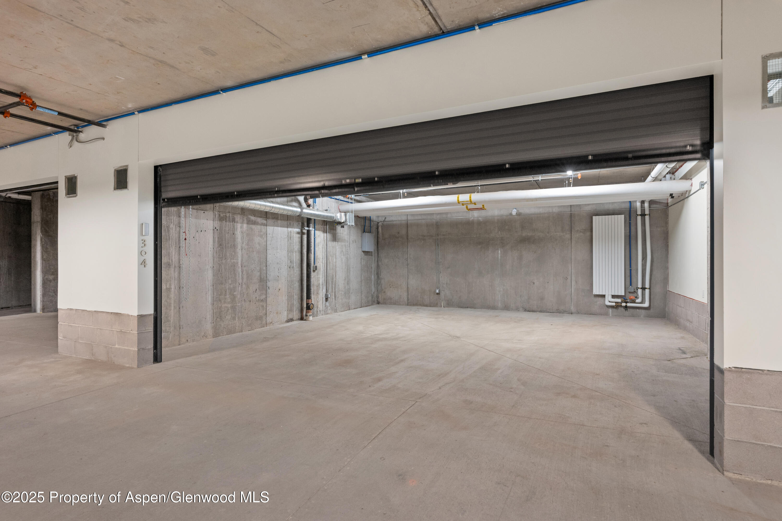 180 Wood Road, Unit 304 Snowmass Village, CO 81615 - Photo 42 of 61 45-180WoodRd304_25031045