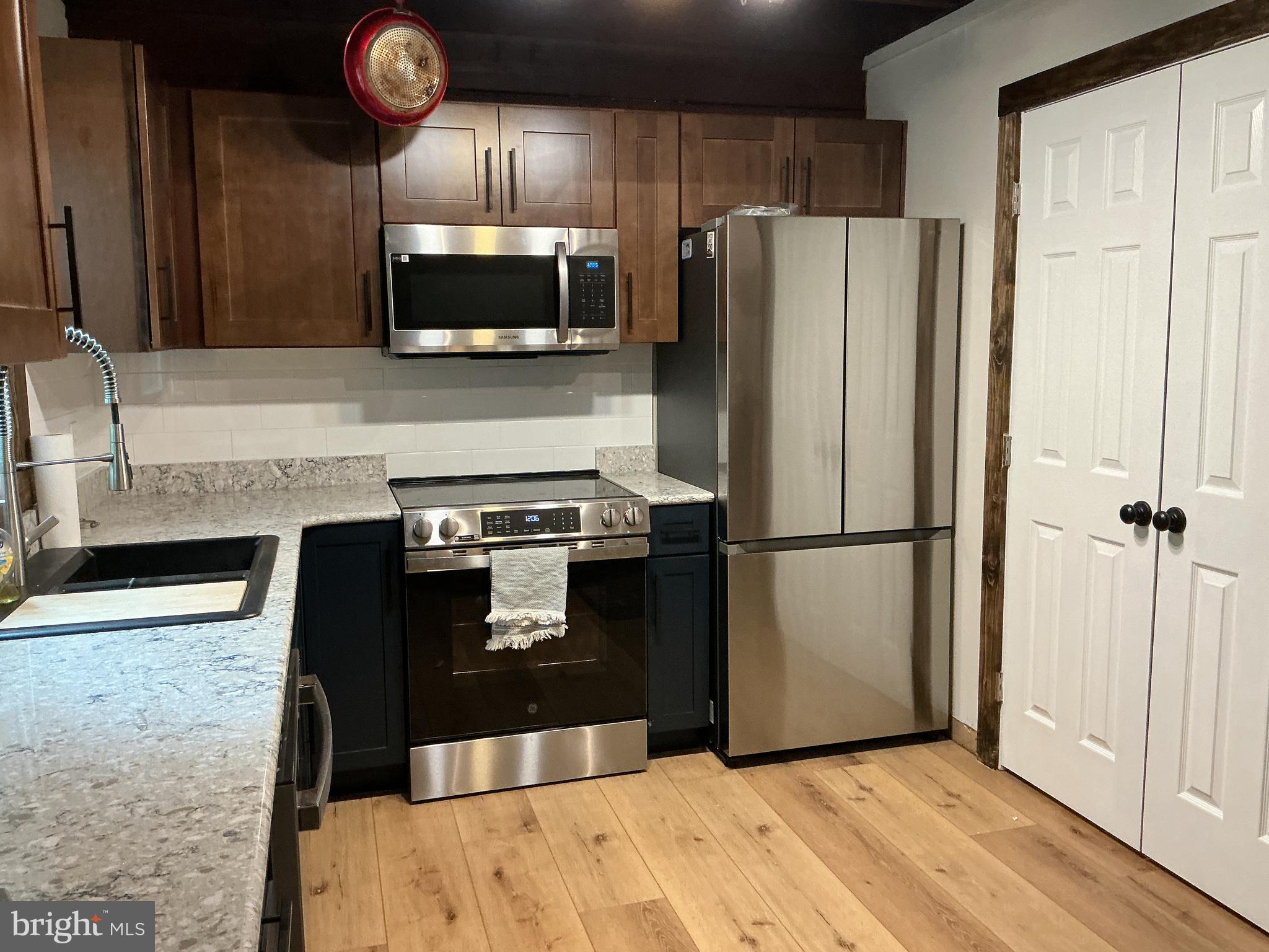360 Wood Landing Road Fredericksburg, VA 22405 - Photo 7 of 46 Kitchen