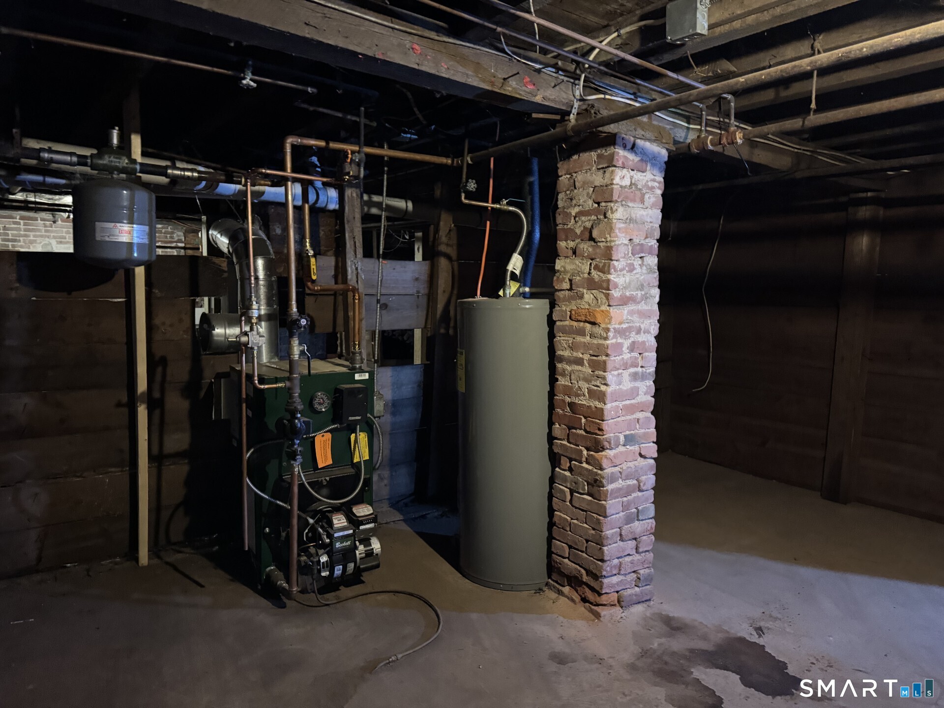 34-36 Cottage Street Manchester, CT 06040 - Photo 38 of 40 a view of water heater room