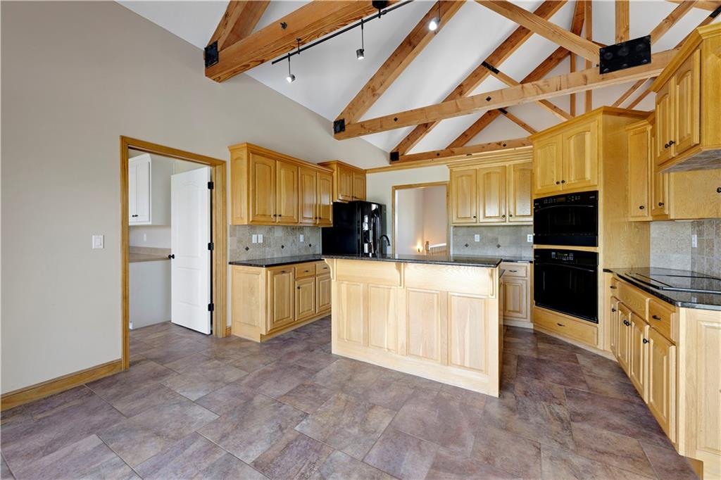 20660 Mission Road Stilwell, KS 66085 - Photo 24 of 67 Gallery Image 24