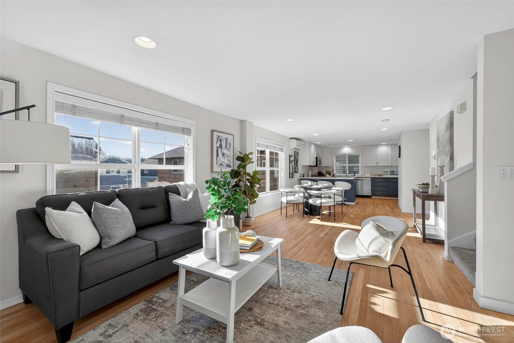 3828 Interlake Avenue North, Unit A Seattle, WA 98103 - Photo 11 of 40