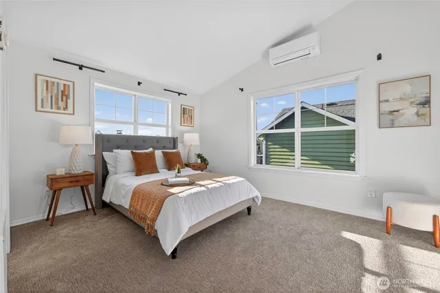 $1,020,000 | 3828 Interlake Avenue North, Unit A, Seattle, WA 98103