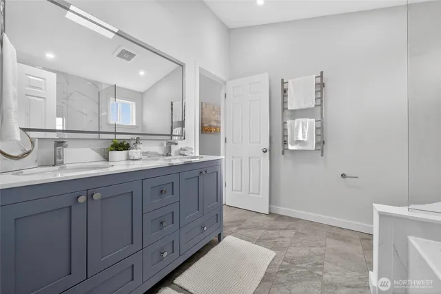 $1,020,000 | 3828 Interlake Avenue North, Unit A, Seattle, WA 98103