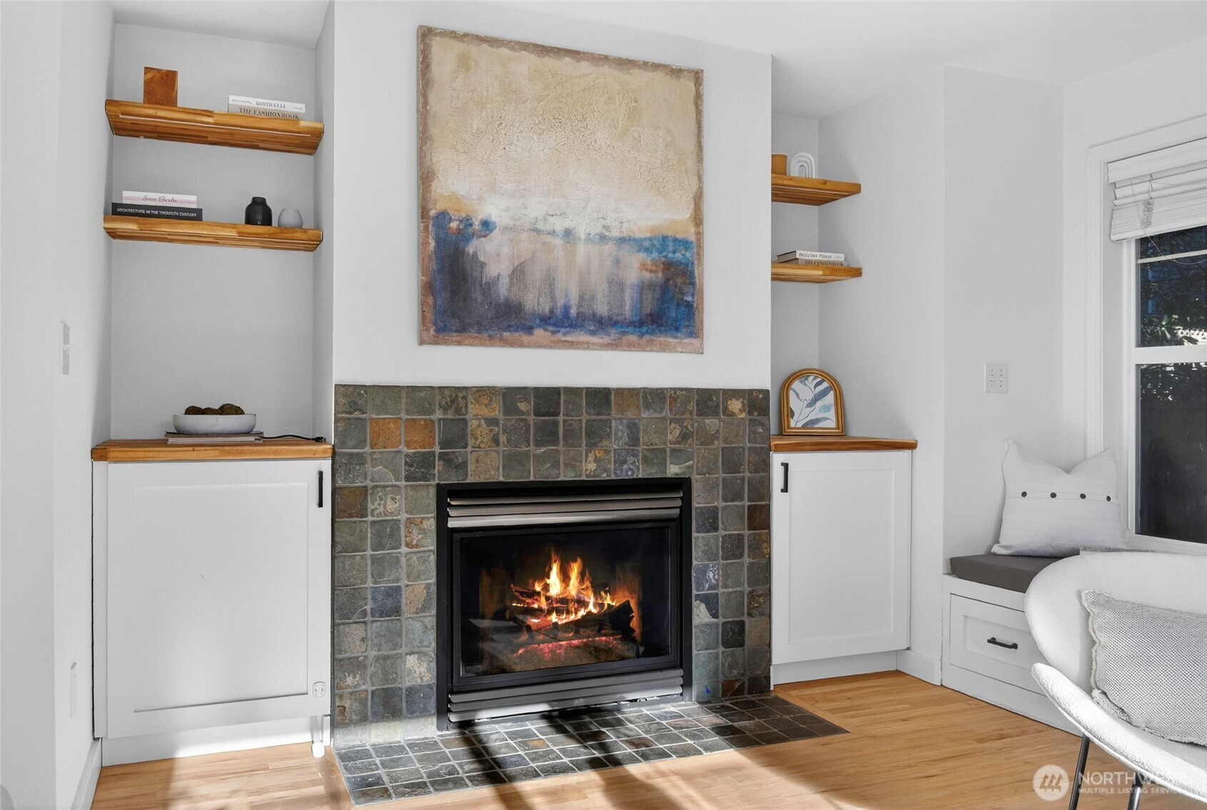 3828 Interlake Avenue North, Unit A Seattle, WA 98103 - Photo 26 of 40