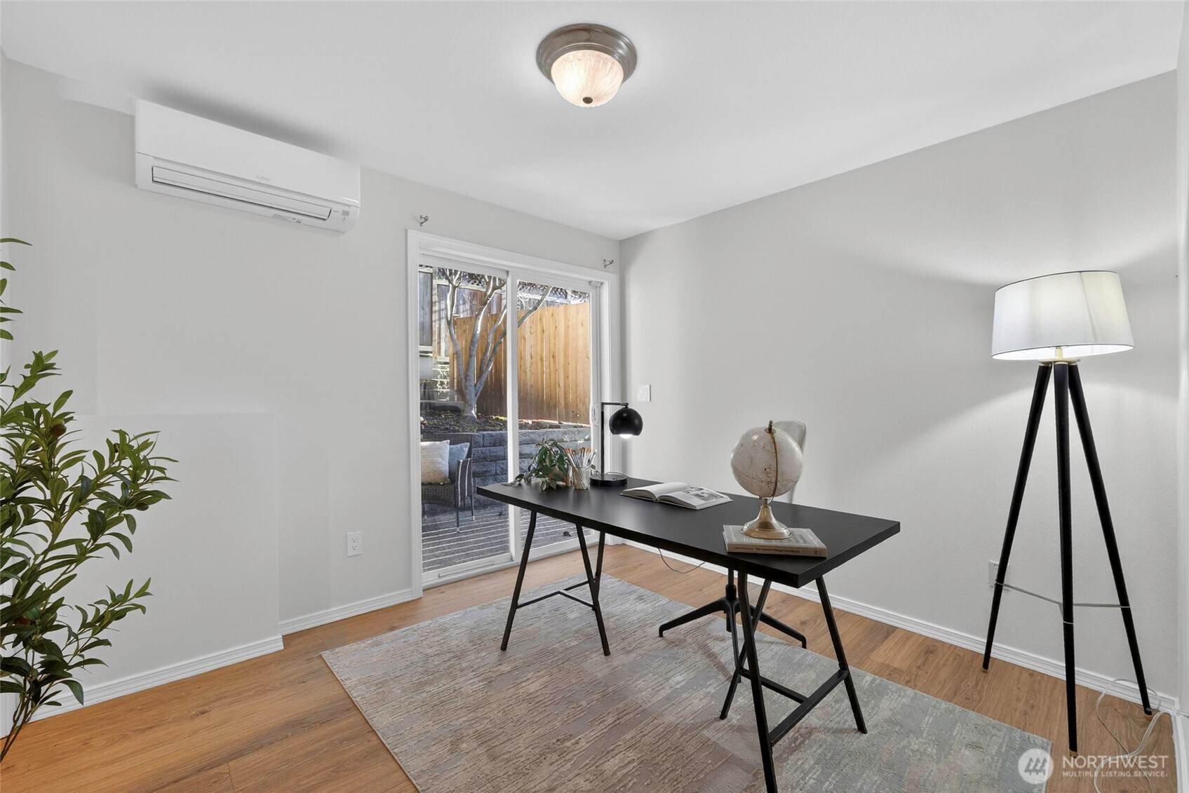 3828 Interlake Avenue North, Unit A Seattle, WA 98103 - Photo 29 of 40