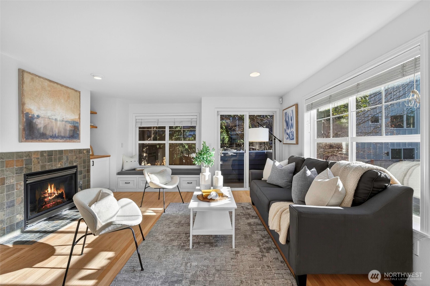 3828 Interlake Avenue North, Unit A Seattle, WA 98103 - Photo 8 of 40