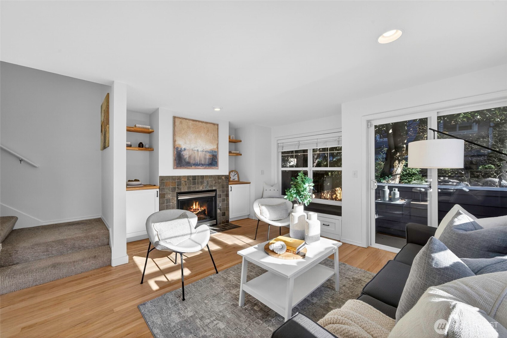 3828 Interlake Avenue North, Unit A Seattle, WA 98103 - Photo 9 of 40