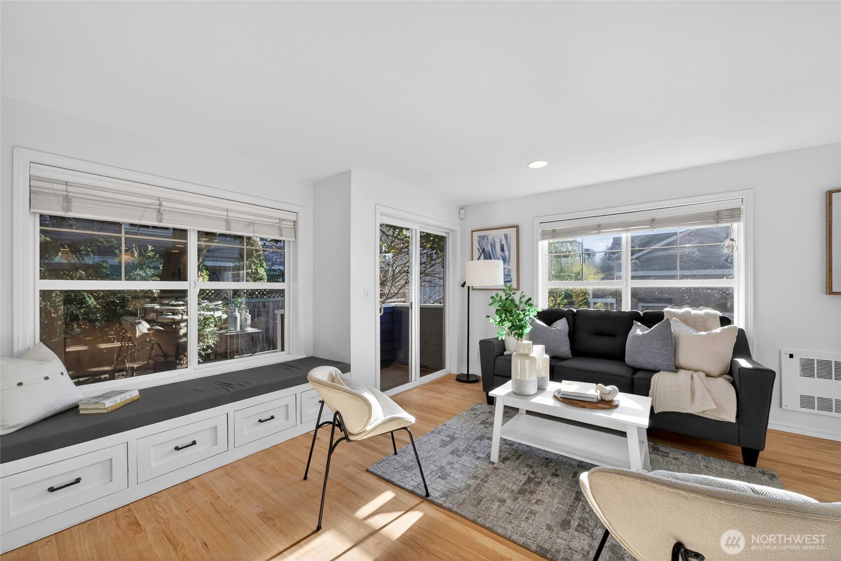 3828 Interlake Avenue North, Unit A Seattle, WA 98103 - Photo 10 of 40