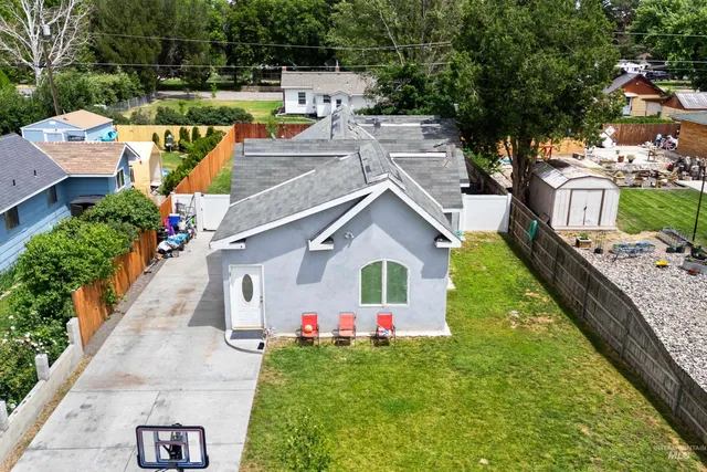 $270,900 | 726 Wyoming Street, Gooding, ID 83330