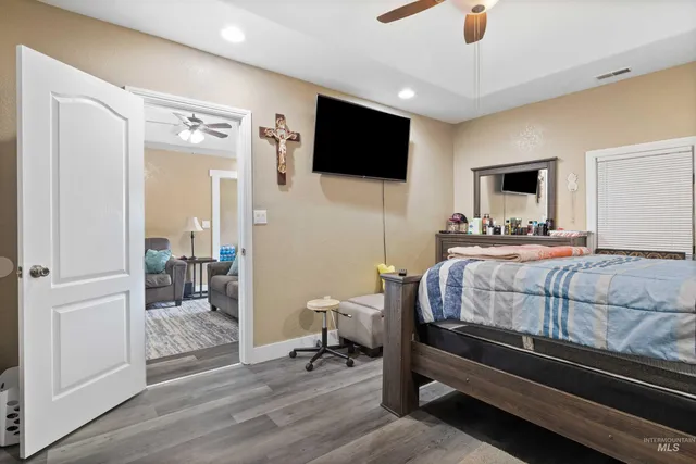 $270,900 | 726 Wyoming Street, Gooding, ID 83330