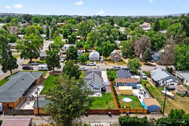 $270,900 | 726 Wyoming Street, Gooding, ID 83330