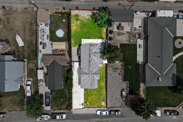 $270,900 | 726 Wyoming Street, Gooding, ID 83330