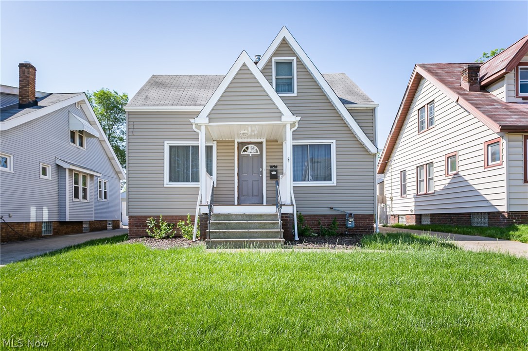 7015 Ridgewood Avenue Parma, OH 44129 - Photo 1 of 30