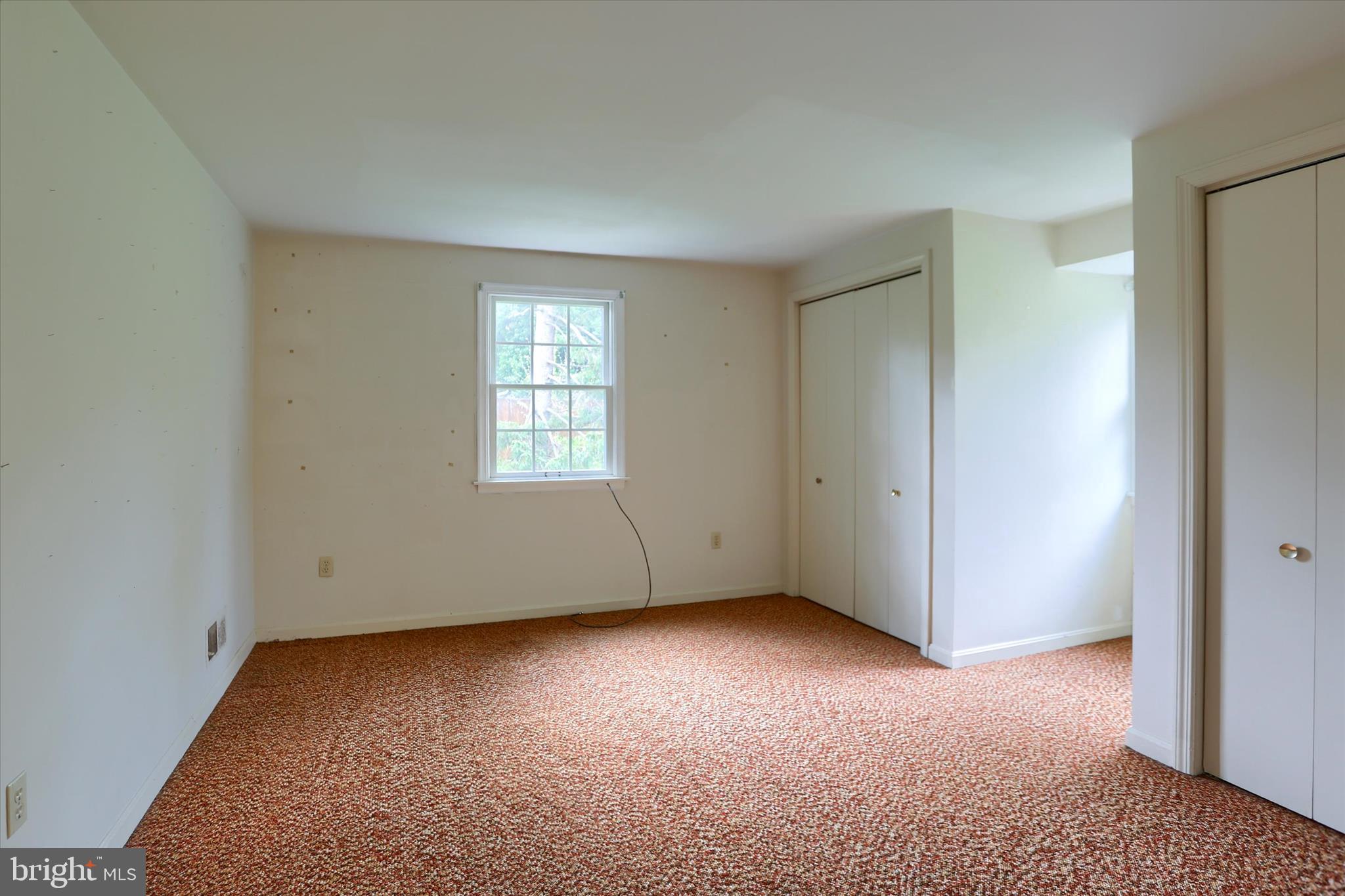 2919 Arcona Road Mechanicsburg, PA 17055 - Photo 27 of 49 an empty room with windows